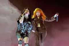 Hayley Williams Joined Billie Eilish at Coachella for the 'Misery Business' Cover of Our Dreams - RELEVANT