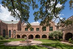 After losing $100 million property case, Fort Worth Episcopalians mulling ‘reunion’ with Texas Diocese