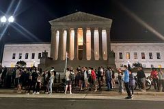 Leaked draft shows Supreme Court might overturn Roe