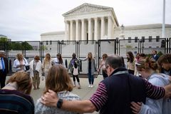 Gov. Glenn Youngkin says police monitoring Supreme Court justices’ homes after doxxing