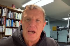 Pastor who resigned over adultery accused of taking virginity from teen on office floor