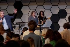 Indiana church calls pastor’s confession of sex with 16-year-old ‘messy’ as police investigate