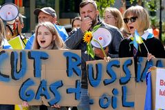 Fighting intensifies in Ukrainian city of Sievierodonetsk