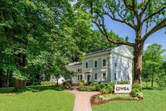 World Evangelical Alliance dedicates 'Philadelphia House' at New York Evangelical Center