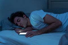 20 Habits to Quit This Summer - RELEVANT