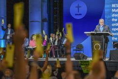 Lament, repentance for sexual abuse underscore resolutions | Baptist Press