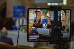 Church of England urged 'to recover its confidence in God' amid widespread indifference