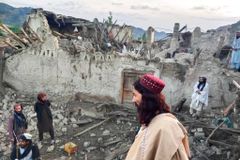 Official: Afghanistan Earthquake Kills at Least 920 People