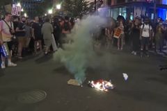 Mass protests and suspected arson at Christian pregnancy centre after Roe v Wade ruling