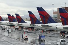 Airline pilots picketing ahead of July 4