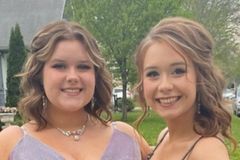 Illinois pastor loses 2 daughters and sister in tragic highway crash