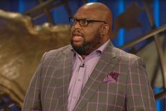 Aventer Gray Praises God and the Power of Prayer That Has Kept Pastor John Gray Alive: 'God Is Doing Miraculous Things'