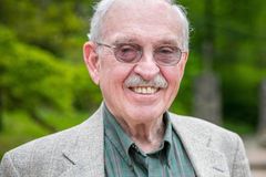 Ron Sider, Evangelical Activist Who Wrote ‘Rich Christians in an Age of Hunger,’ Dies at 82