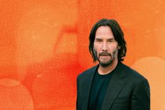 Keanu Reeves Will Star in Hulu's 'Devil in the White City' Adaptation - RELEVANT