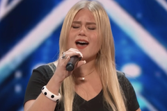 Teen school shooting survivor wows America's Got Talent singing Christian song by Lauren ...