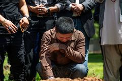 Police seek car in killings of Muslims