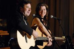 Amy Grant's family honors injured singer with emotional performance after bike accident