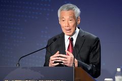 Singapore drops ban on homosexual activity