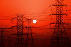 'Energy Emergency': Denver Customers Blocked from Using A/C - CA Tells Electric Car Owners Not to Charge Them