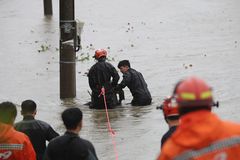 Typhoon Hinnamnor hits South Korea