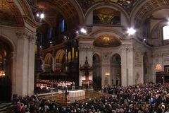 Thousands attend memorial service for Queen at St Paul's Cathedral
