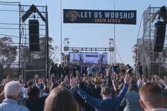 'SO MUCH HOPE AND JOY': 8,000+ Attend Sean Feucht's 'Let Us Worship' Event in South Africa
