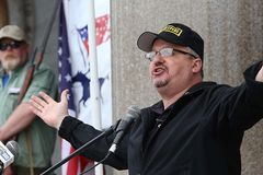 Oath Keepers’ trial sees opening arguments