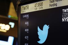 Musk revives Twitter deal