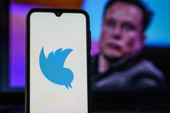 Elon Exodus? Twitter Users Are Losing Followers After Musk Takes Over - RELEVANT