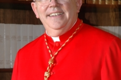 French cardinal admits to abusing 14-year-old girl