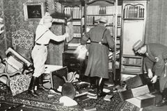 Rare Photographs Shed Light on the Horrors of Germany’s 1938 Kristallnacht