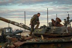 Ukrainian police to investigate alleged torture in Kherson