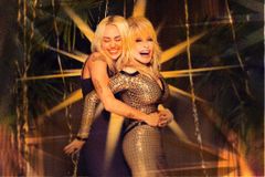 Dolly Parton and Miley Cyrus Will Co-Host 'Miley's New Year's Eve Party' - RELEVANT