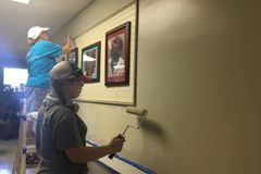 Knocking on doors anchors church's 6-day outreach | Baptist Press