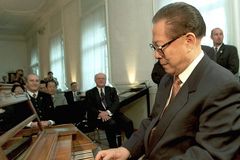 Former Chinese president Jiang Zemin dies