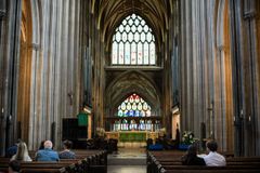 Census: Christians a minority in England; non-religious grow | Baptist Press