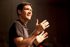 Megachurch pastor Matt Chandler returns from 3-month absence over inappropriate messages