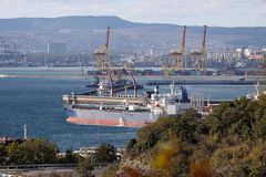 Price cap on Russian oil takes effect