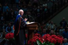 Dockery encourages graduates through labor, character of first-century believers | Baptist Press