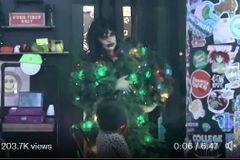 Texas venue cancels drag shows, says it's being 'bullied' after video shows 'queens' touching young girl