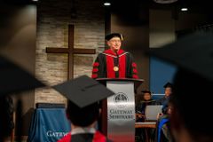Iorg to grads: Be like Simeon, introduce Jesus to people | Baptist Press