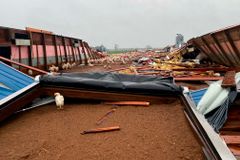 US storm brings tornadoes, blizzard-like conditions; 2 dead | Baptist Press