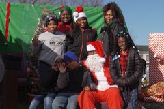 'Showing Them Love, Giving Them Hope': CBN Spreads Christmas Cheer in Norfolk Neighborhood