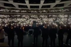 ‘Silent Night’: Matthew West shares stunning video of 4,500 fans singing together