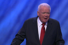 Preaching at FBC Dallas, Patterson Denounces “Lynch Mob” Trying to Get Him