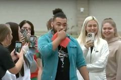 Complete Stranger Gives Car to Teen Who Walks to Work, School Every Day