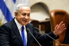 Netanyahu returns as Israeli PM, brings in new government