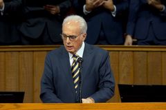 John MacArthur has health scare; church says he's 'doing well'
