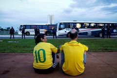 Lawmakers ask Biden to revoke Bolsonaro’s visa