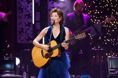 Amy Grant defends decision to host same-sex wedding: 'I love those brides'